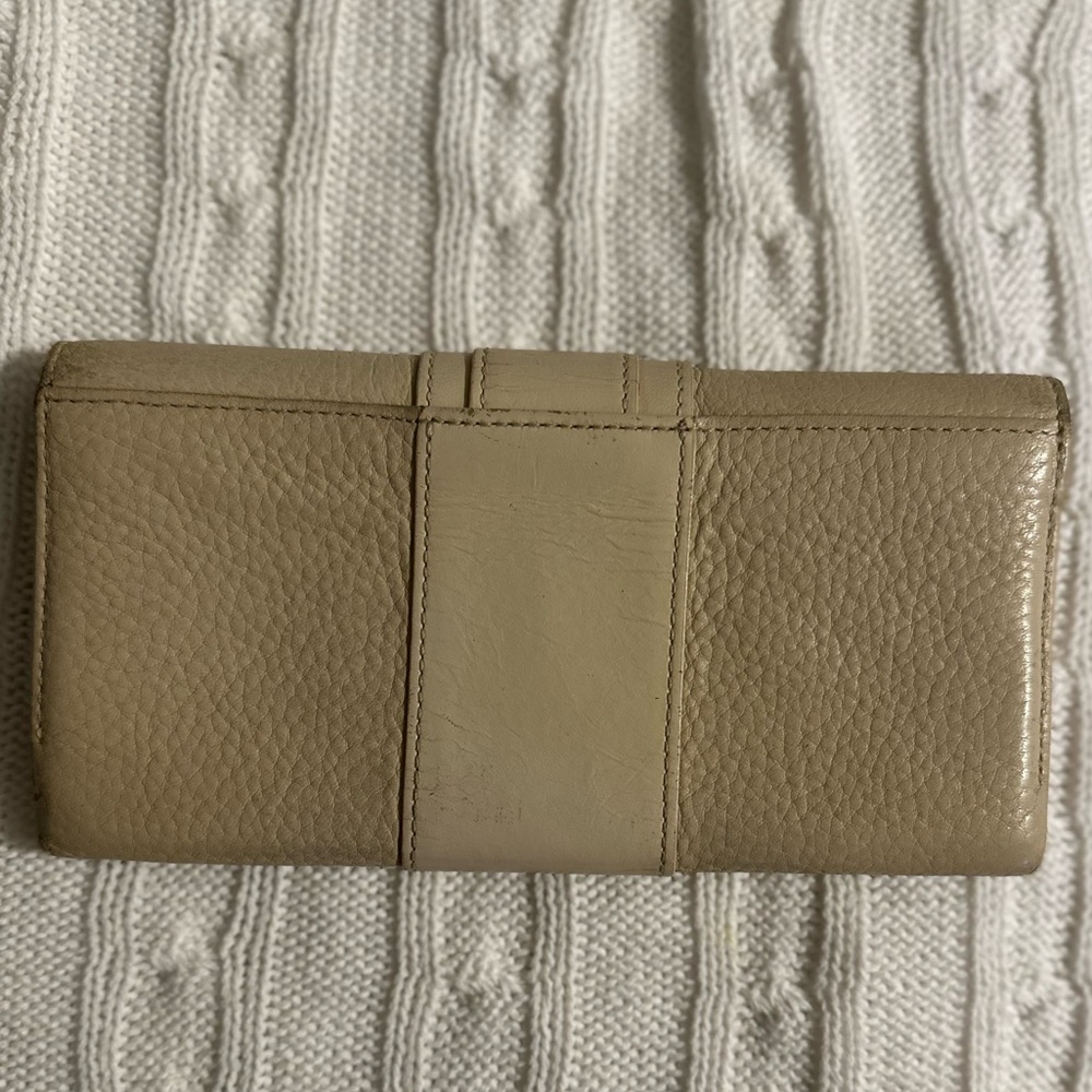 Chloé Beige Leather Long Wallet with Gold C - Picture 6 of 12